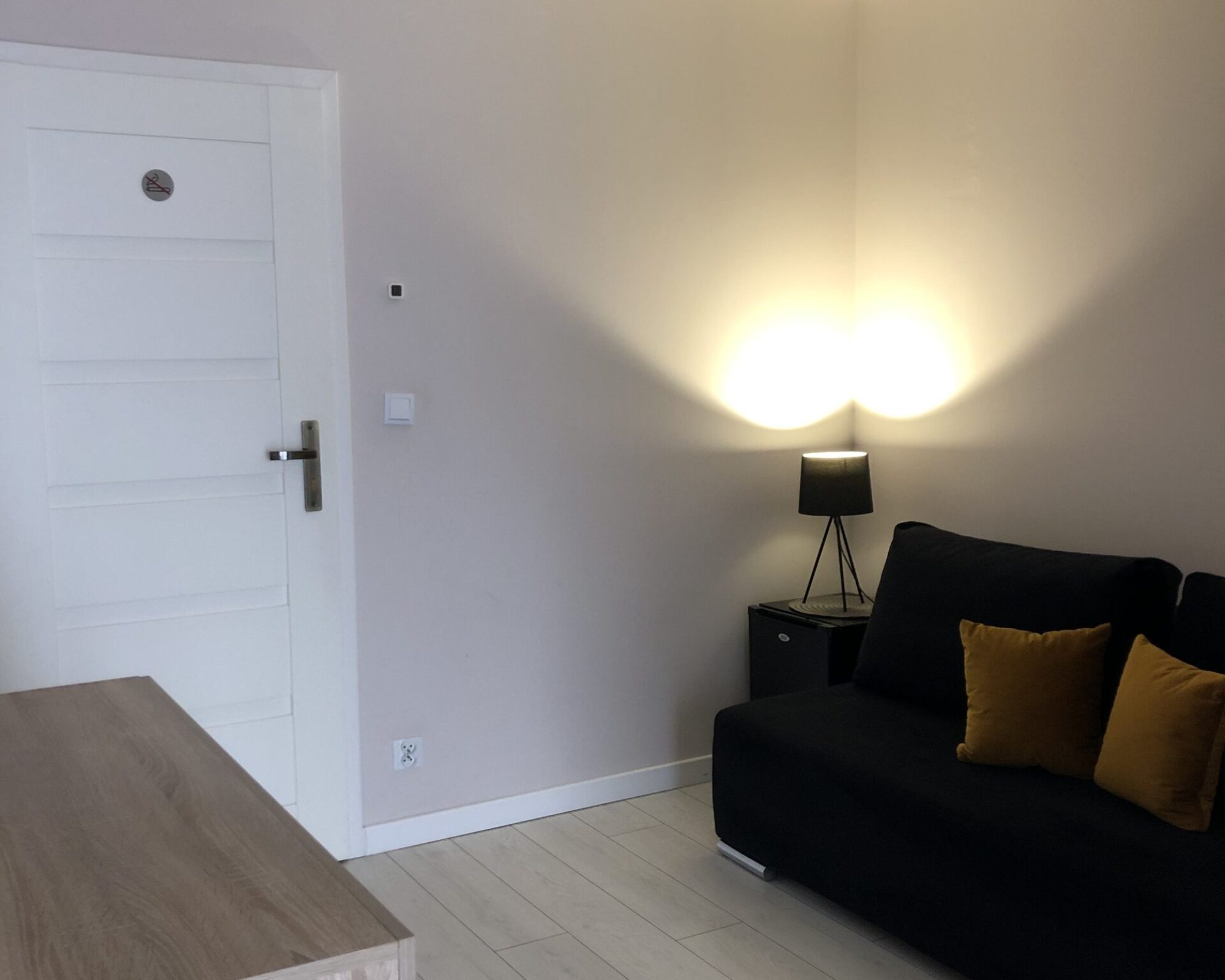 8DDB24D0-925E-48A0-898E-51F6271146EE