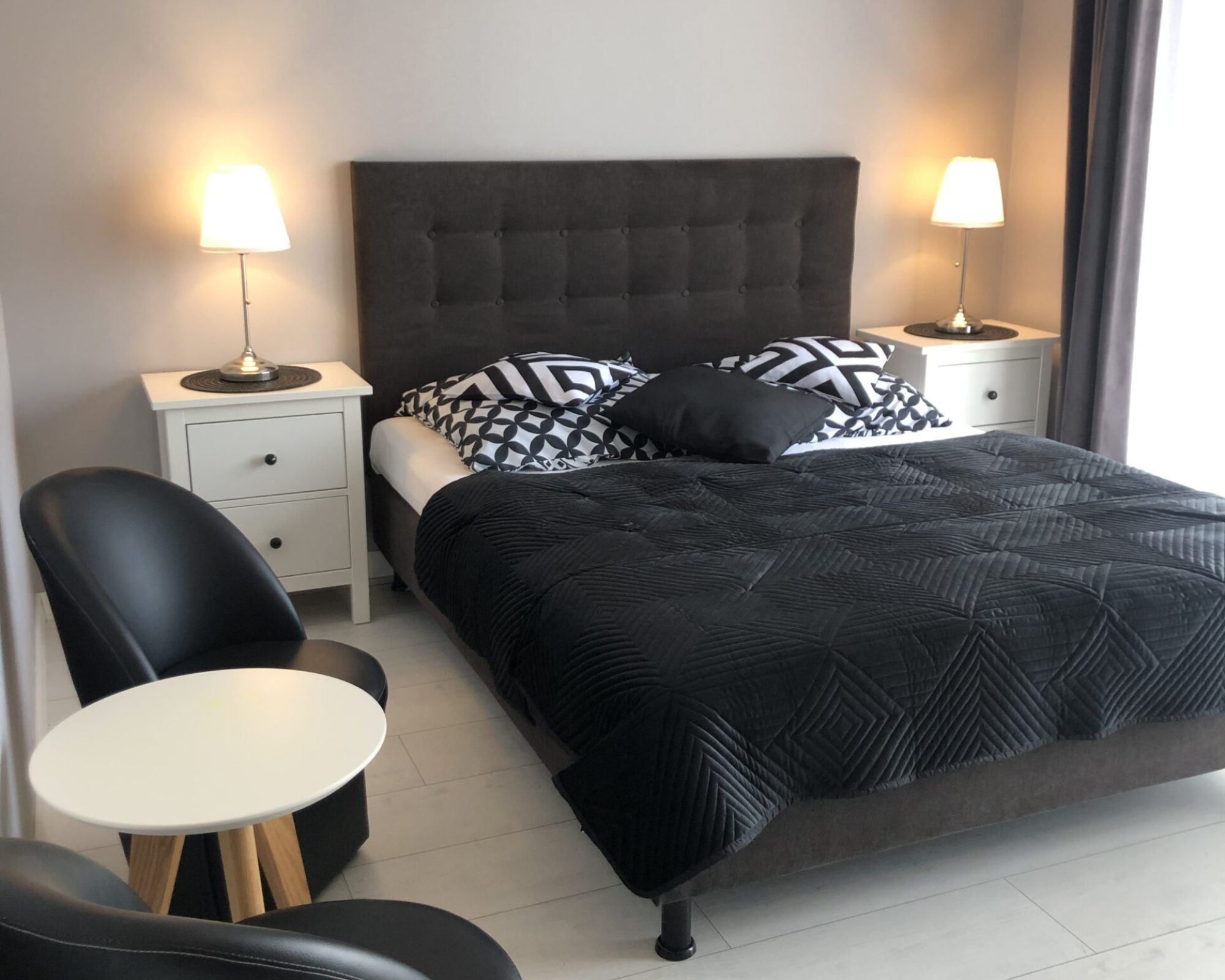 9BC11141-7202-472A-9115-2D8492636962